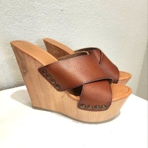 MOSSIMO PLATFORM WEDGES